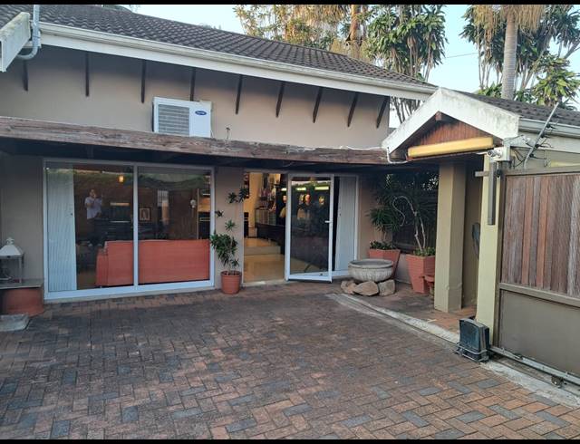 50M² OFFICE TO LET IN OVERPORT
